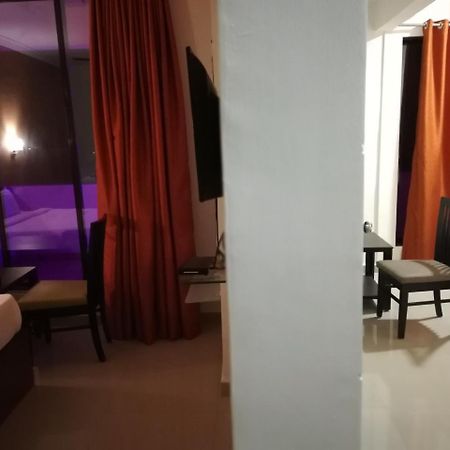 Elite Inn Lonavala Extérieur photo