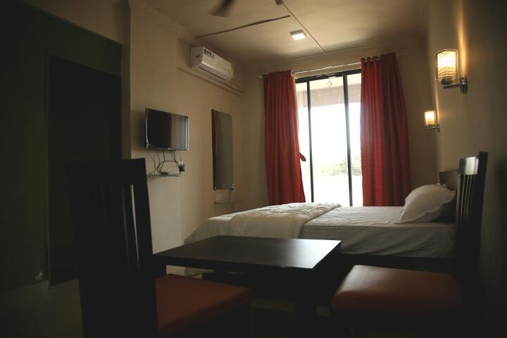 Elite Inn Lonavala Extérieur photo