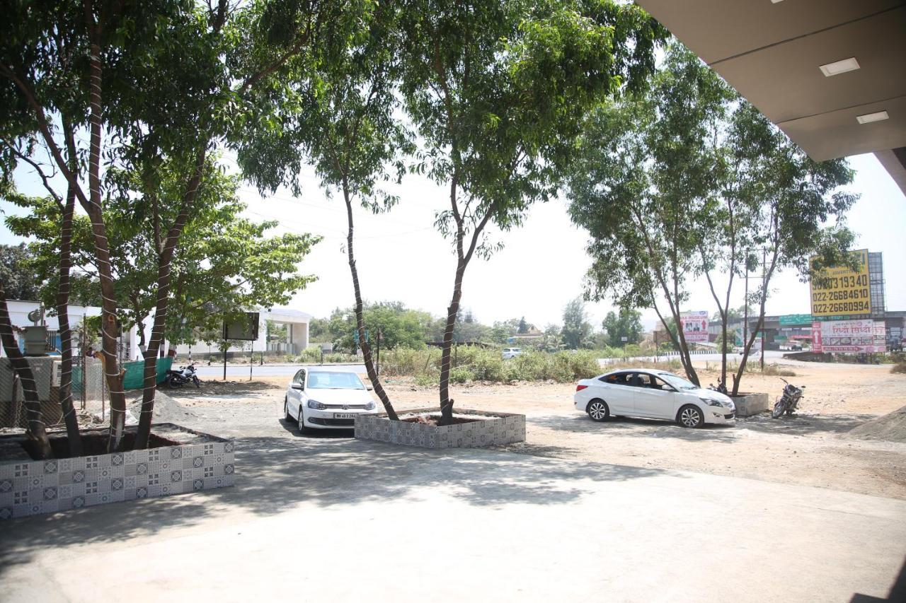 Elite Inn Lonavala Extérieur photo