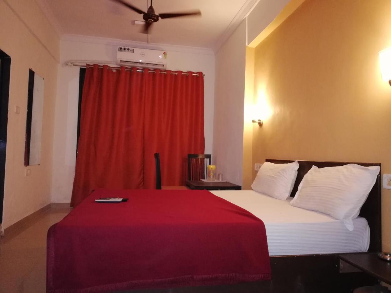 Elite Inn Lonavala Extérieur photo