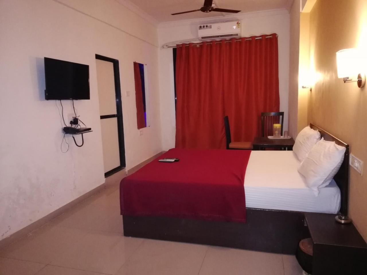 Elite Inn Lonavala Extérieur photo